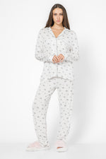 סט פיג’מה מכופתרת דקה FLOWERS בצבע אפור