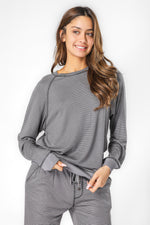 סט פיג’מת מעבר פסים