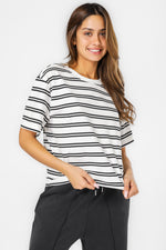 חולצת קרופ קצרה פסים צווארון עגול