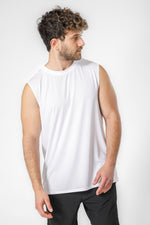 גופיית ספורט מנדפת זיעה בצבע לבן