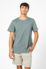 חולצה קצרה מנדפת זיעה