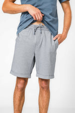 מכנסיים קצרים מבד פיקה