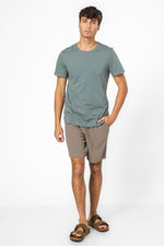 מכנסיים קצרים מבד אריג לגברים