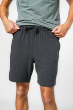 מכנסיים קצרים מבד אריג לגברים