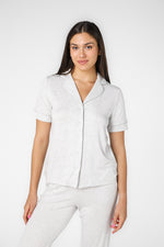 פיג'מת מעבר מכופתרת