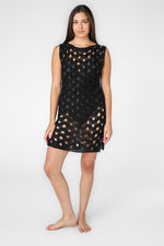 שמלת חוף סרוגה לנשים בצבע שחור