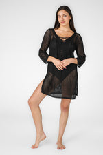 שמלת חוף סרוגה עם שרוולים ארוכים בצבע שחור