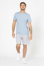 טישירט בצבע תכלת