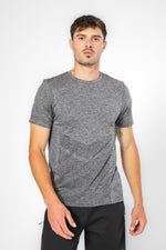 חולצה ללא תפר מנדפת זיעה ACTIVE שחור