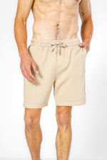 מכנסיים קצרים לגברים בצבע בז'