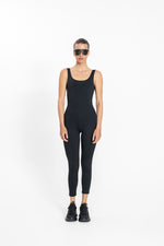 אוברול לנשים Jumpsuit בצבע שחור