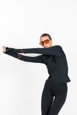 סווטשירט אימון לנשים Light Running בצבע שחור