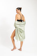 גוזיית ספגטי לוגו עם גומי צר בצבע שחור