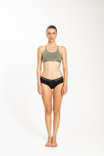 גוזיית ספגטי לוגו עם גומי צר בצבע ירוק זית