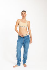 גוזיית ספגטי לוגו עם גומי צר בצבע ניוד