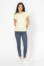 טישירט כותנה פרימיום ללא שרוול בצבע וניל