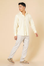 מכותפרת כיסים מודרן בצבע צהוב בננה