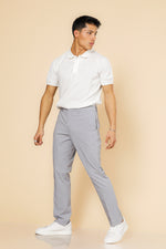 מכנס נינוח במראה מחויט עם גומי בצבע אפור