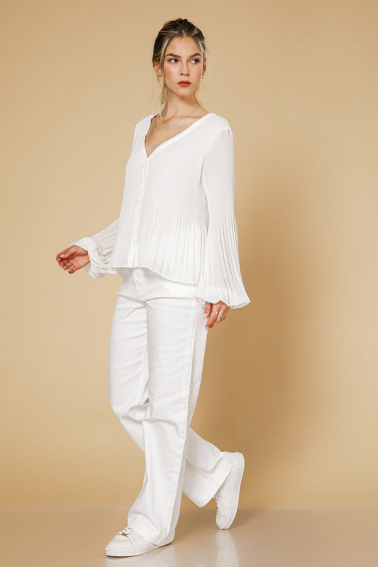 חולצת פליסה שרוול ארוך בצבע לבן