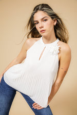 גופייה פליסה פרח בצבע לבן