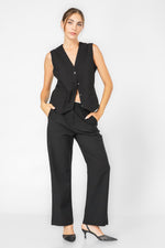 ווסט קצר במראה קלאסי