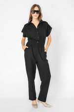 אוברול בצבע שחור