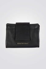 ארנק עור לנשים בצבע שחור ולוגו זהוב