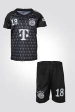חליפת כדורגל לילדים מינכן בצבע שחור וכחול כהה