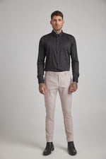 מכנסיים מחויטים בגזרת סלים | קנת קול