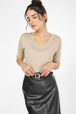 חולצת סריג עם מחשוף וי | קנת קול