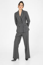 בלייזר לנשים בצבע אפור עם פסים | קנת קול