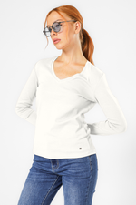 טישירט ארוכה עם מפתח וי | קנת קול