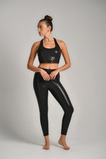 טייץ ספורט מבד מבריק