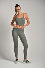 טייץ ספורט ריב סימלס בצבע ירוק זית