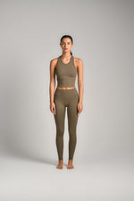 טייץ ספורט ריב סימלס בצבע חום