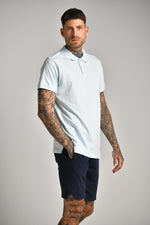 חולצת פולו קצרה