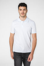 חולצת פולו קצרה