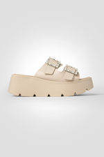 כפכפי פלטפורמה דמוי עור עם אבזמי פנינים