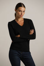 טישרט ארוכה עם צווארון וי | קנת קול