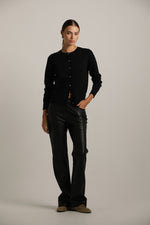 סריג קרדיגן בייסיק עם מחשוף עגול | קנת קול