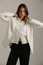 בלייזר מחויט במראה פורמלי | קנת קול