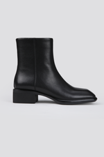 מגפוני עור לנשים בצבע שחור | קנת קול