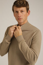 סריג דק עם צווארון גולף | קנת קול