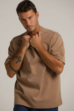 טישירט אוברסייז עם לוגו מוטבע בצווארון | קנת קול