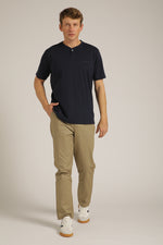 טישירט קצרה עם צוארון הנלי | קנת קול