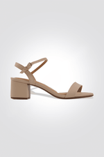 סנדל עקב מרובע בצבע בז' - MASHBIR//365