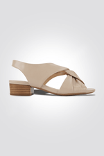 סנדל רצועות מסובבות בצבע בז' - MASHBIR//365