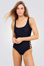 בגד ים שלם לנשים בצבע שחור