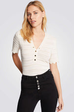 חולצת סריג לנשים בצבע שנהב