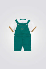 סט של אוברול בצבע ירוק וטישירט בצבע לבן עם הדפס